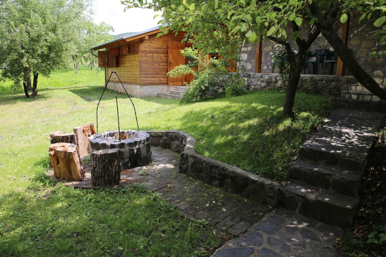 Tanya Ueduelohaz Villa Garab Exterior photo